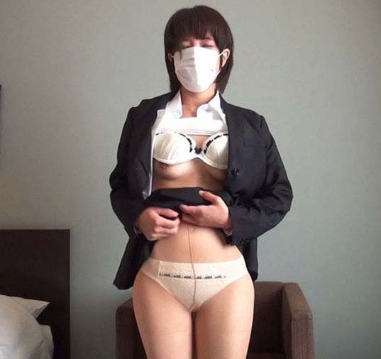 【おっぱい】一度でいいからセックス面接してみたい!リクルートスーツやOL制服のお姉さんたちが寝取られおっぱい露出される画像集【80枚】 76