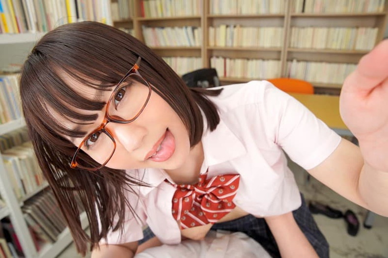 【おっぱい】勉強や読書するはずの図書室でロリな優等生JKのおっぱい露出させると最高にエロい図書室痴漢のおっぱい画像集w【80枚】 71
