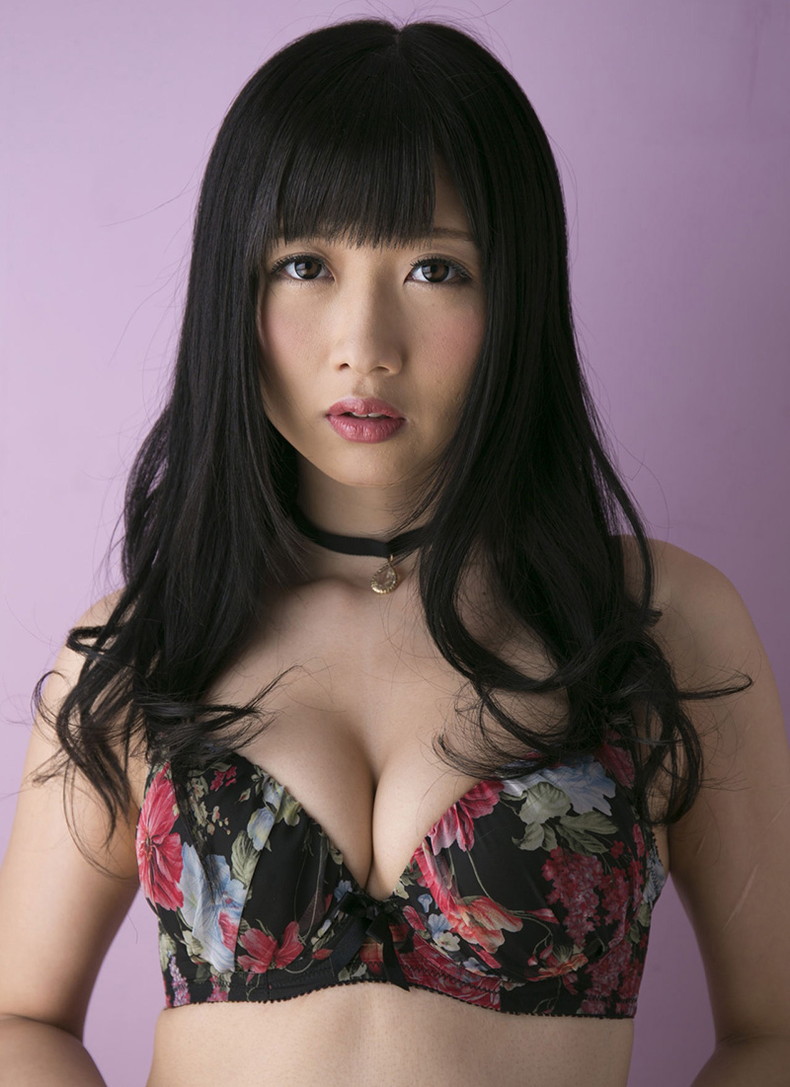 【おっぱい】セクシー下着のレースから透ける美女のピンク乳首が眩しすぎるランジェリー姿のおっぱい画像集!w【80枚】 64