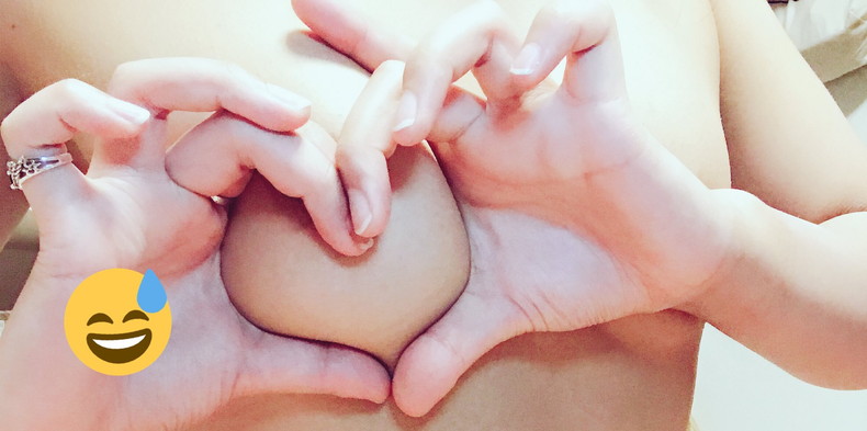 【おっぱい】イマドキの美巨乳女子たちがおっぱいでハート作って自撮りしてるおっぱいハート画像集【80枚】 76