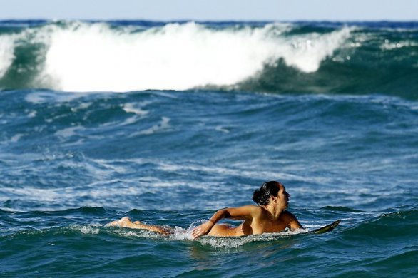 【おっぱい】露出狂状態で波乗りを愉しんじゃってる女子サーファーのおっぱい画像集【80枚】 73