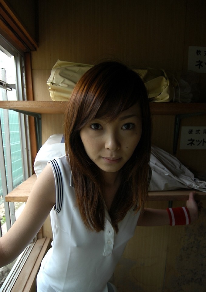 【おっぱい】街中で素人お姉さんが!テレビ番組で女子アナや芸能人が!ノーブラなのか薄ブラなのかで胸ポチしちゃってますw【80枚】 75
