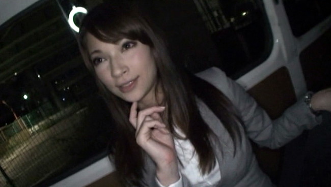 【おっぱい】多額の借金を返済するためにAV出演を決意した美形ハーフの英会話講師の女性のおっぱい画像がエロすぎる!【30枚】 15