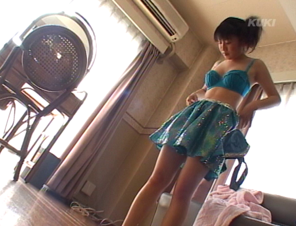 【おっぱい】あどけなくぎこちない一生懸命なフェラにS性を刺激する!萌え萌えなウブリータな美少女ちゃんのおっぱい画像がエロすぎる!【30枚】 01