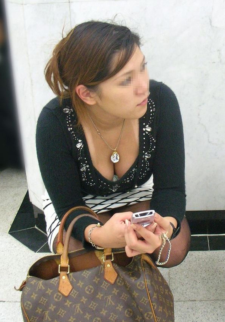 【おっぱい】決して誘惑しようとしているわけじゃないのにムラムラさせてくる素人さんの巨乳【30枚】 07