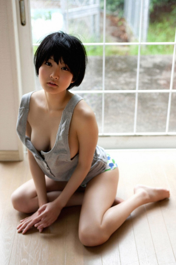 【おっぱい】どの角度で見てもおっぱいとの相性がいいタンクトップについてwww【43枚】 15