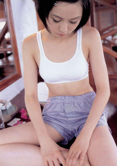 【おっぱい】おっぱいは見えているけど下着はつけている、そんなセクシーランジェリー系の画像【30枚】 12