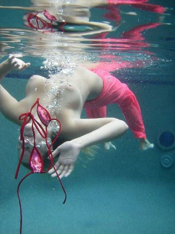 【おっぱい】今年こそ海に行くぞ!と決意を改めるための水着画像まとめwww【29枚】